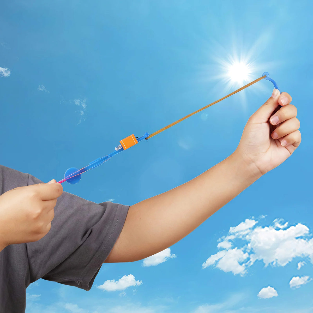 LED Flying Rocket Toy Set – 10PCS Luminous Slingshot Outdoor Toys