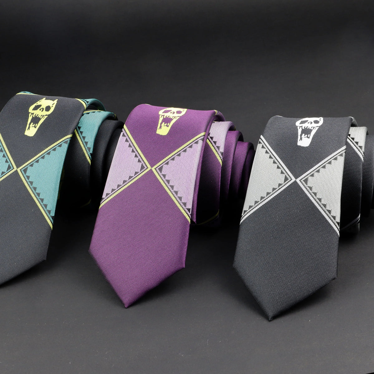  Anime JoJo Tie Kira Yoshikage Halloween Cosplay Costume Accessories KILLER QUEEN Skull Party Cosplay  Accessories Fake Collar