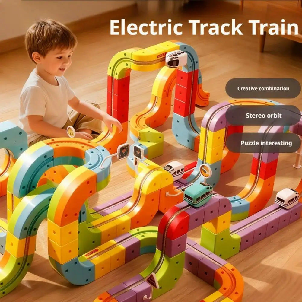 Train Track Building Set – 3D Cube Track