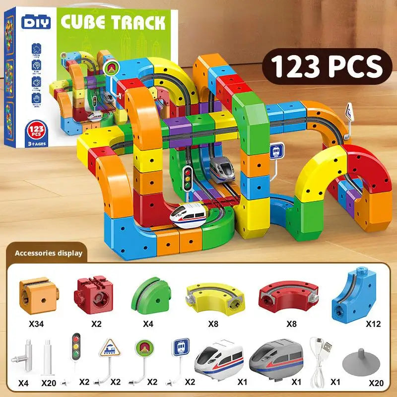 Train Track Building Set – 3D Cube Track