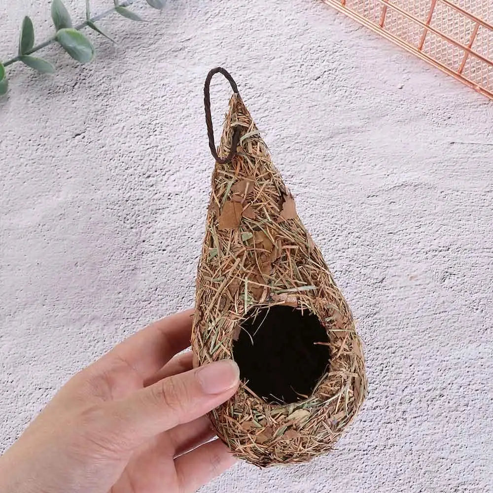 Handwoven Bird House Natural Grass Hanging Bird Nest