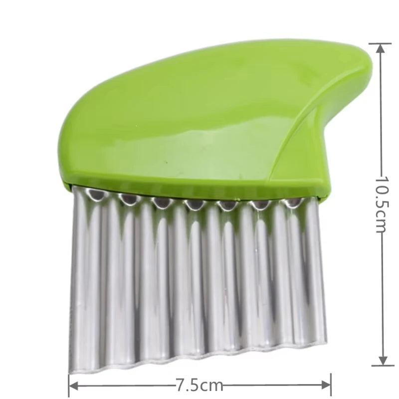 Crinkle Cutter – Stainless Steel Wavy Vegetable Slicer