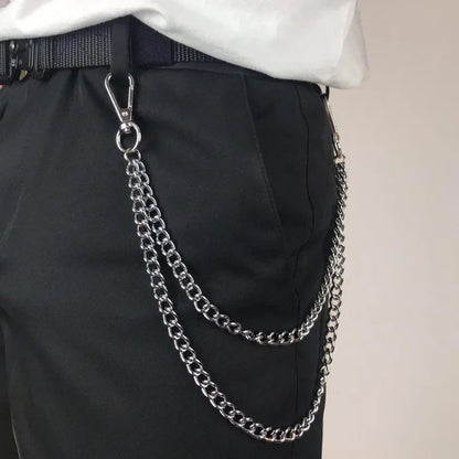 A bold metal accessory for jeans, streetwear outfits, parties, and everyday styling.
