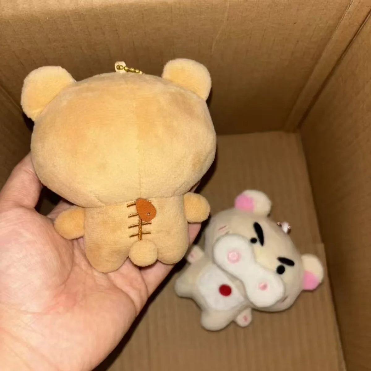 A soft animal-themed pendant for bags, backpacks, keys, and everyday gifting.