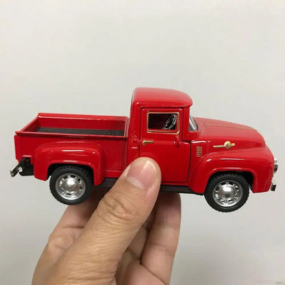 1:32 Red Vintage Metal Truck Model – Diecast Pull-Back Car
