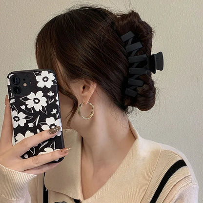 Black Geometric Hair Claw Clip for Women Long Hair