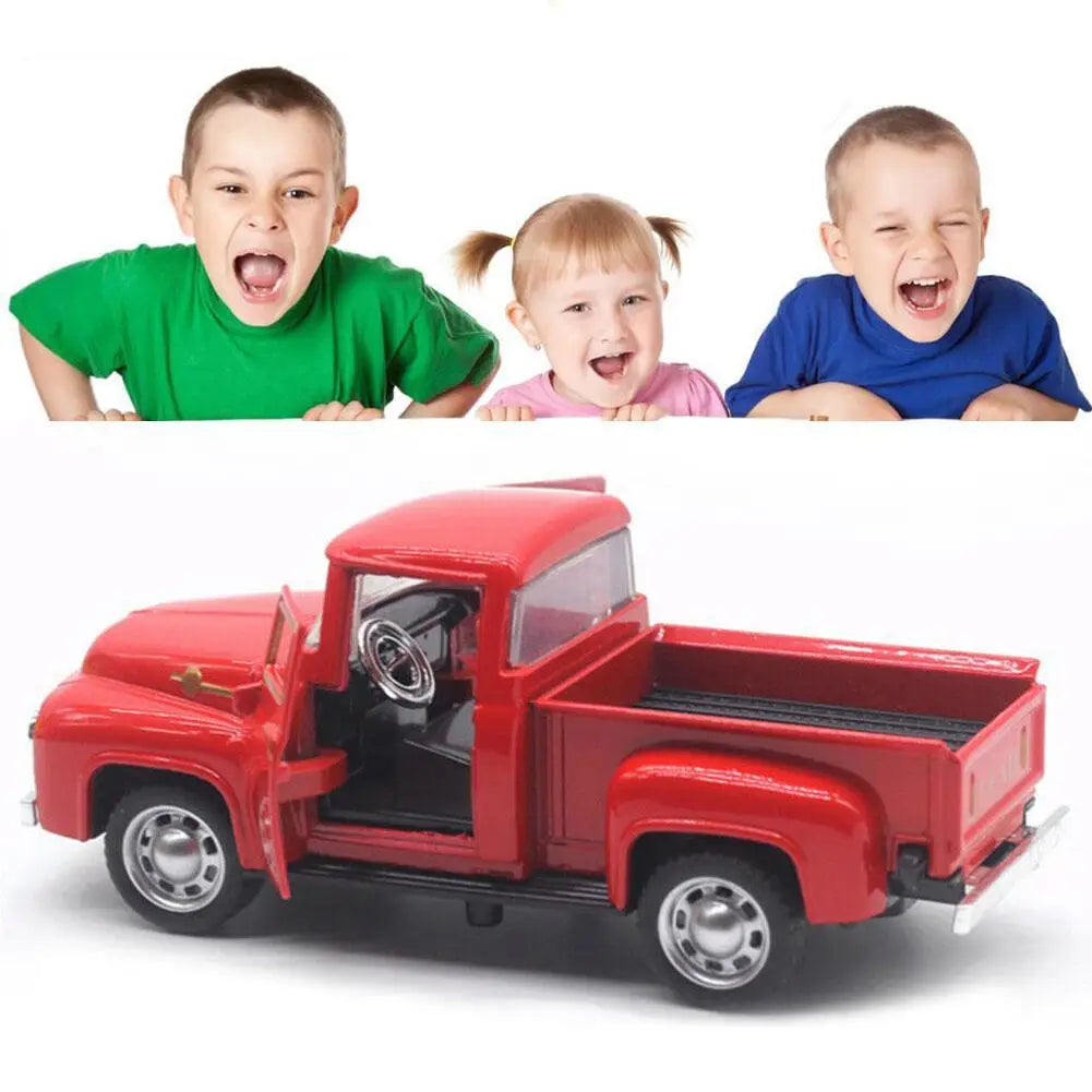 1:32 Red Vintage Metal Truck Model – Diecast Pull-Back Car
