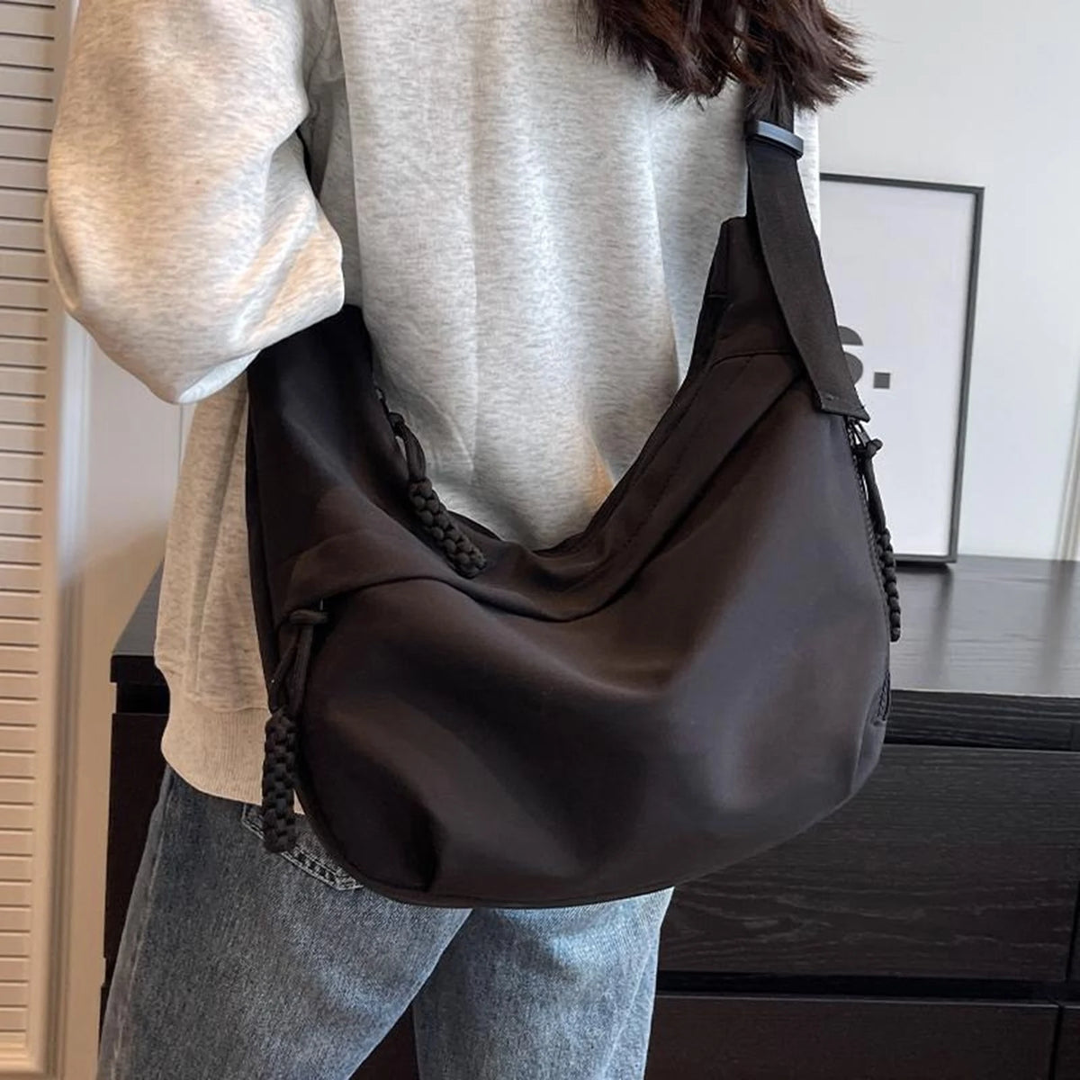 Classy Fashion Shoulder Bag – Large Capacity Commuter Crossbody Bag